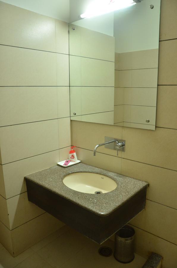 Hotel Milan Palace Amritszár Kültér fotó